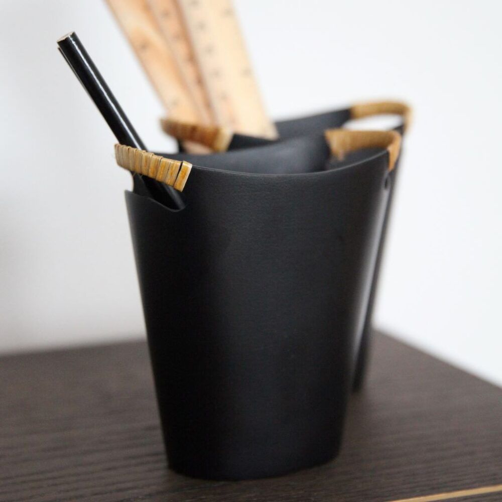 kornerup-bang-pen-cup-black-with-pencils-orskov-300203